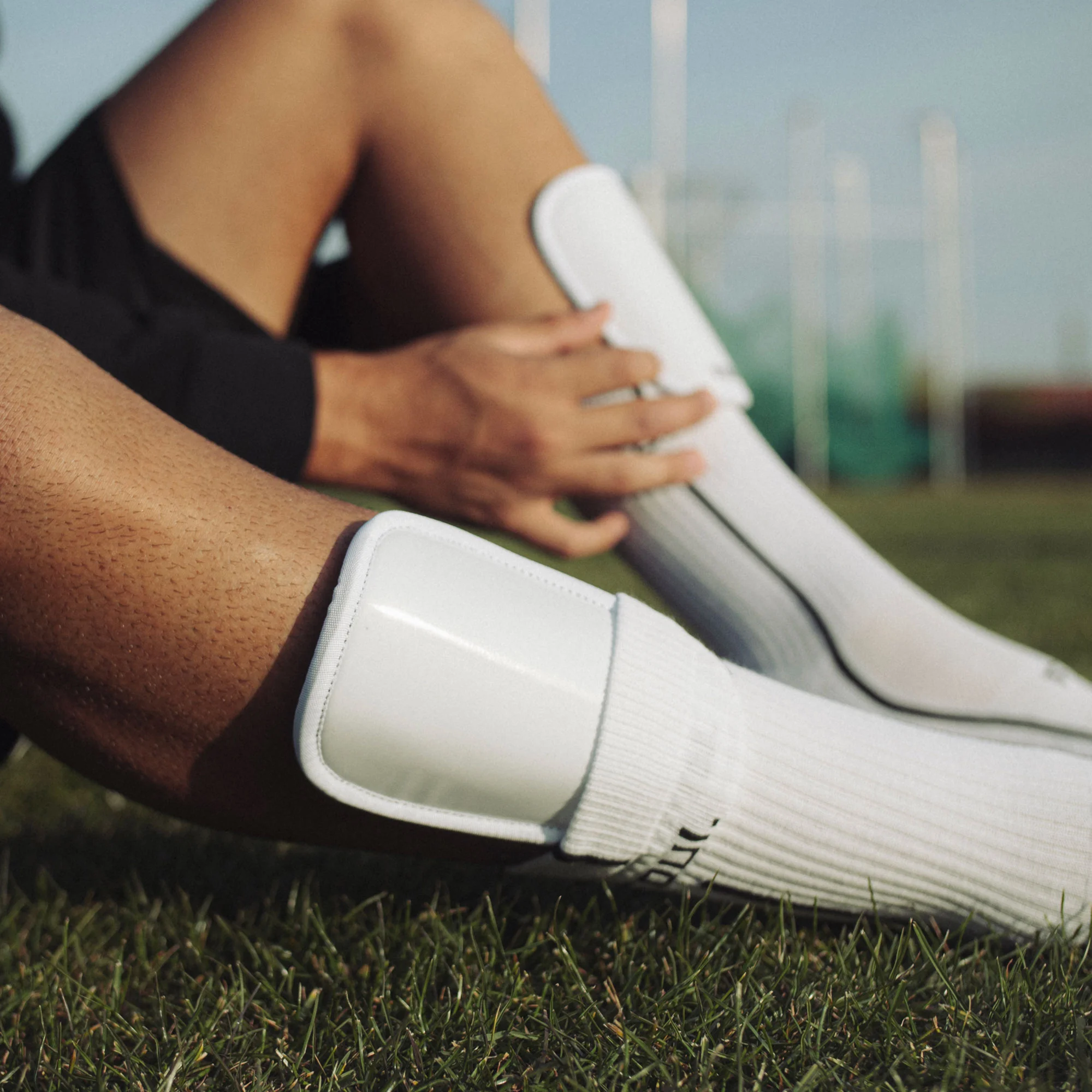 Football shin guards - Classic (2)