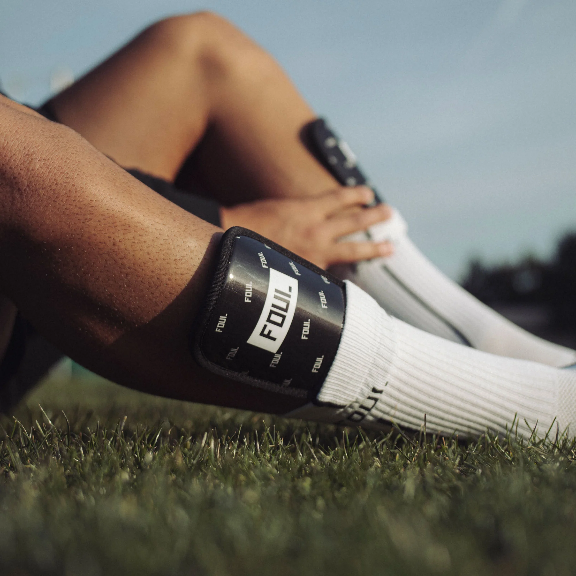 Football shin guards - Classic FOUL design(2)