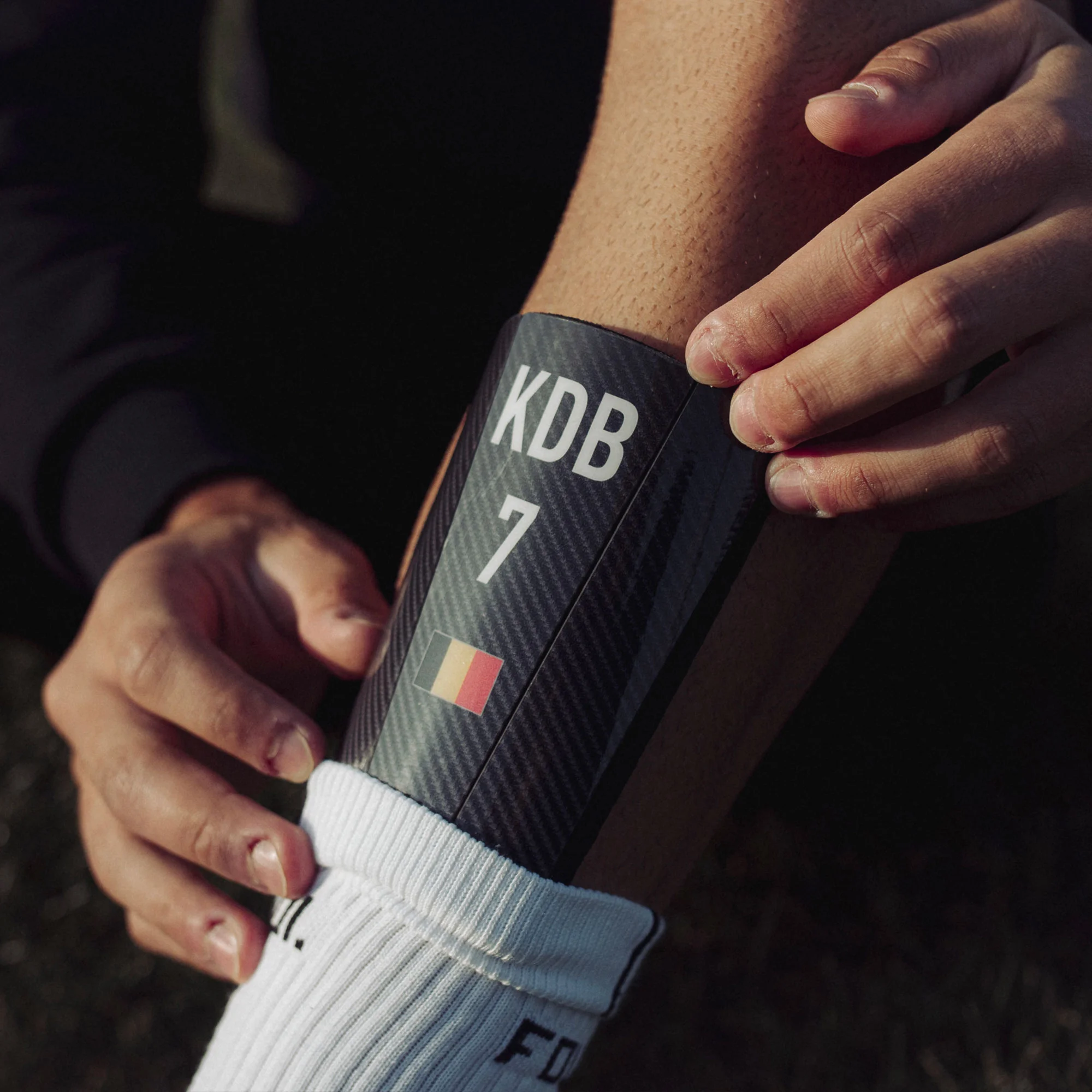Carbon shin guards FOUL with ID(2)