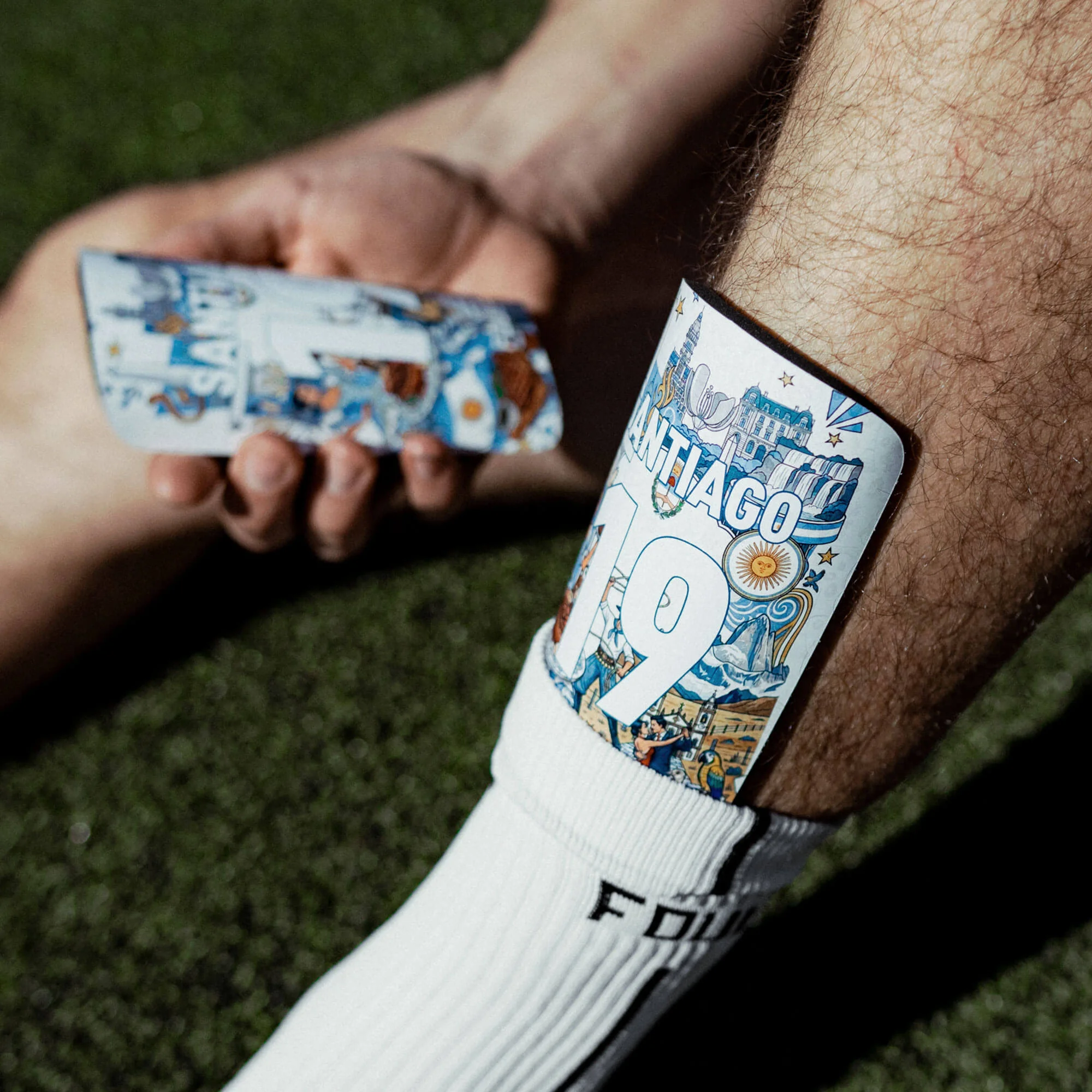 Fotbalové chrániče - Light Argentina design + vlastní ID(5)